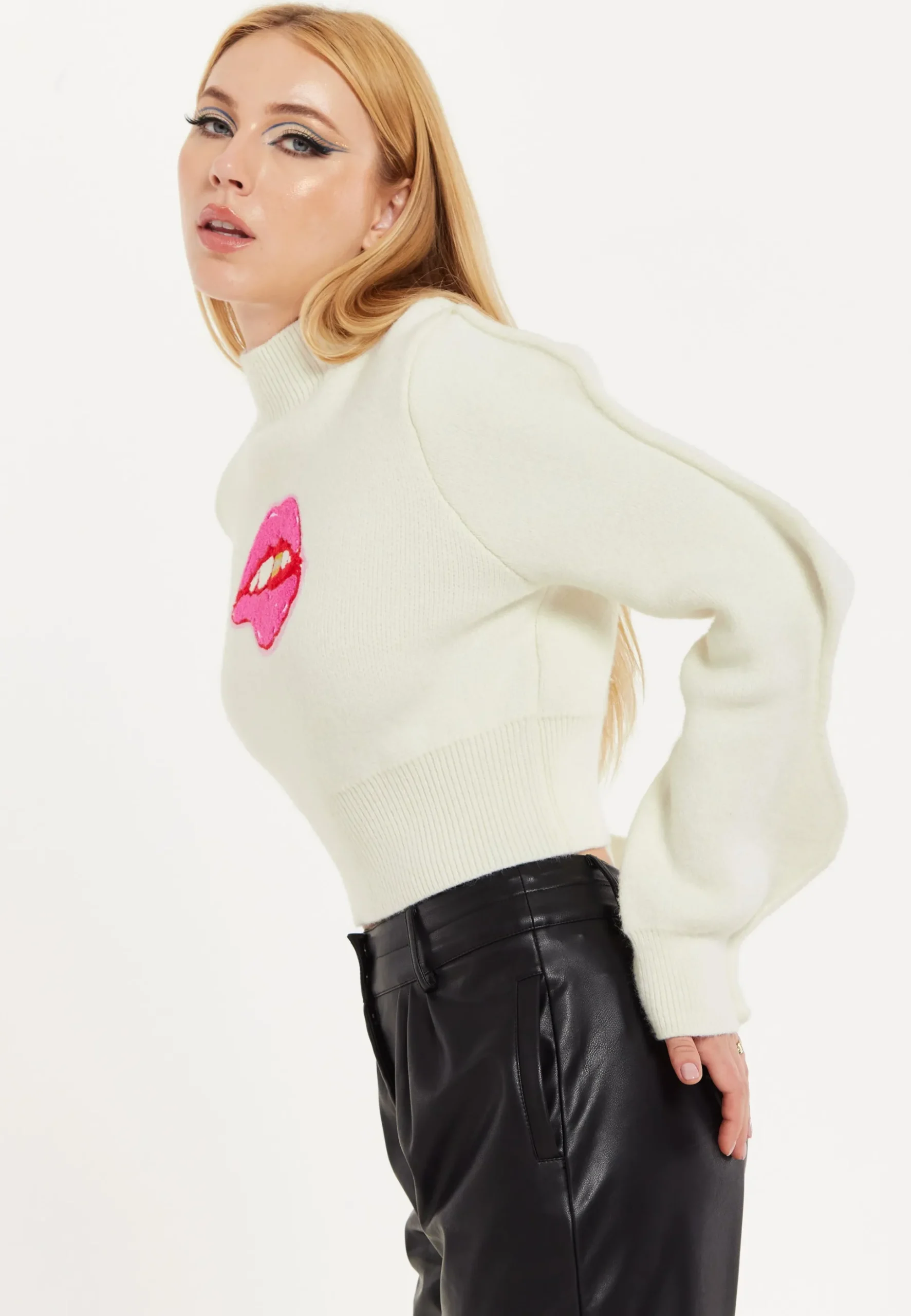 House Of Holland Lip Embroidery Wave Sleeve Jumper In White