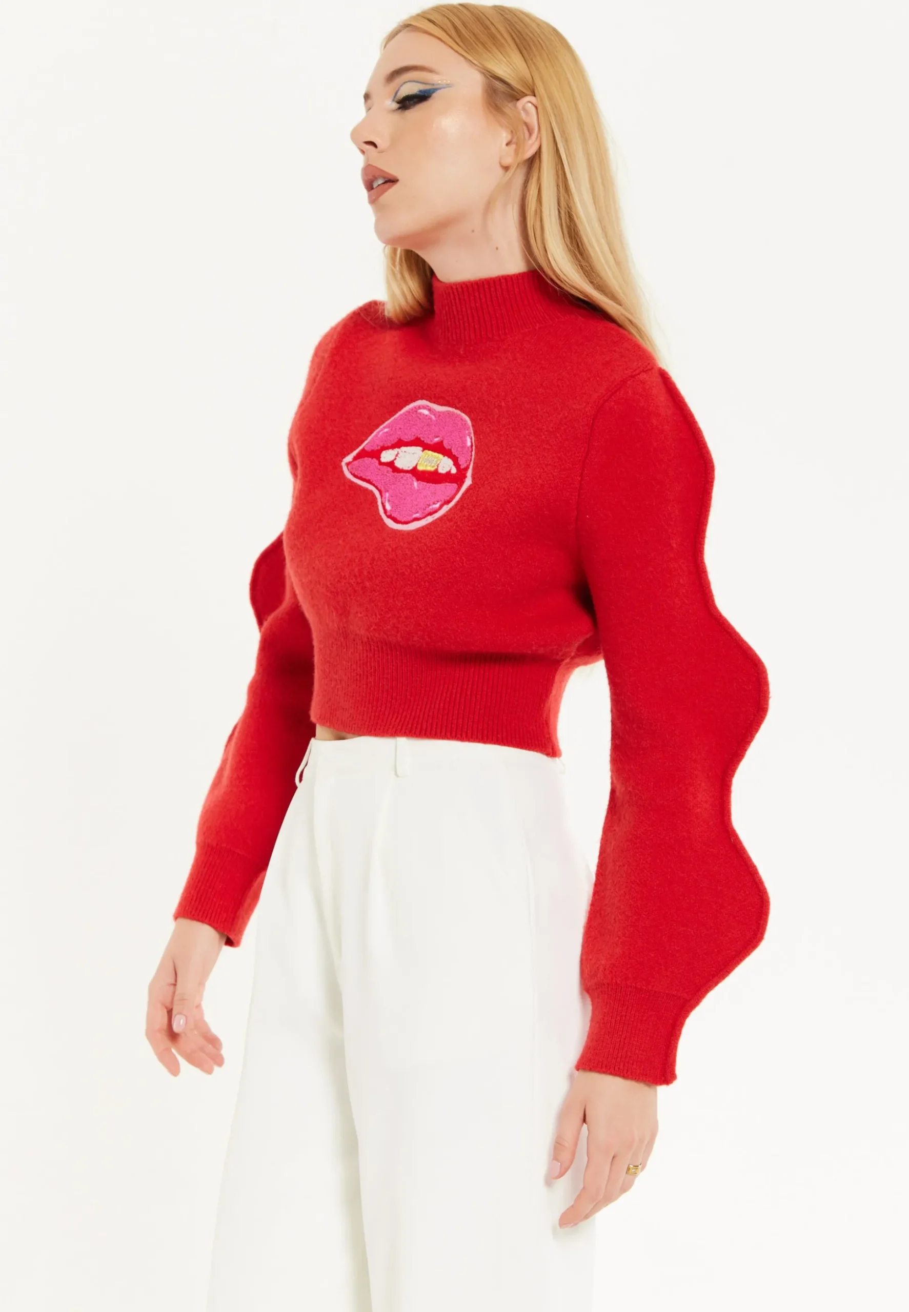 Lip Embroidery Wave Sleeve Jumper In Red