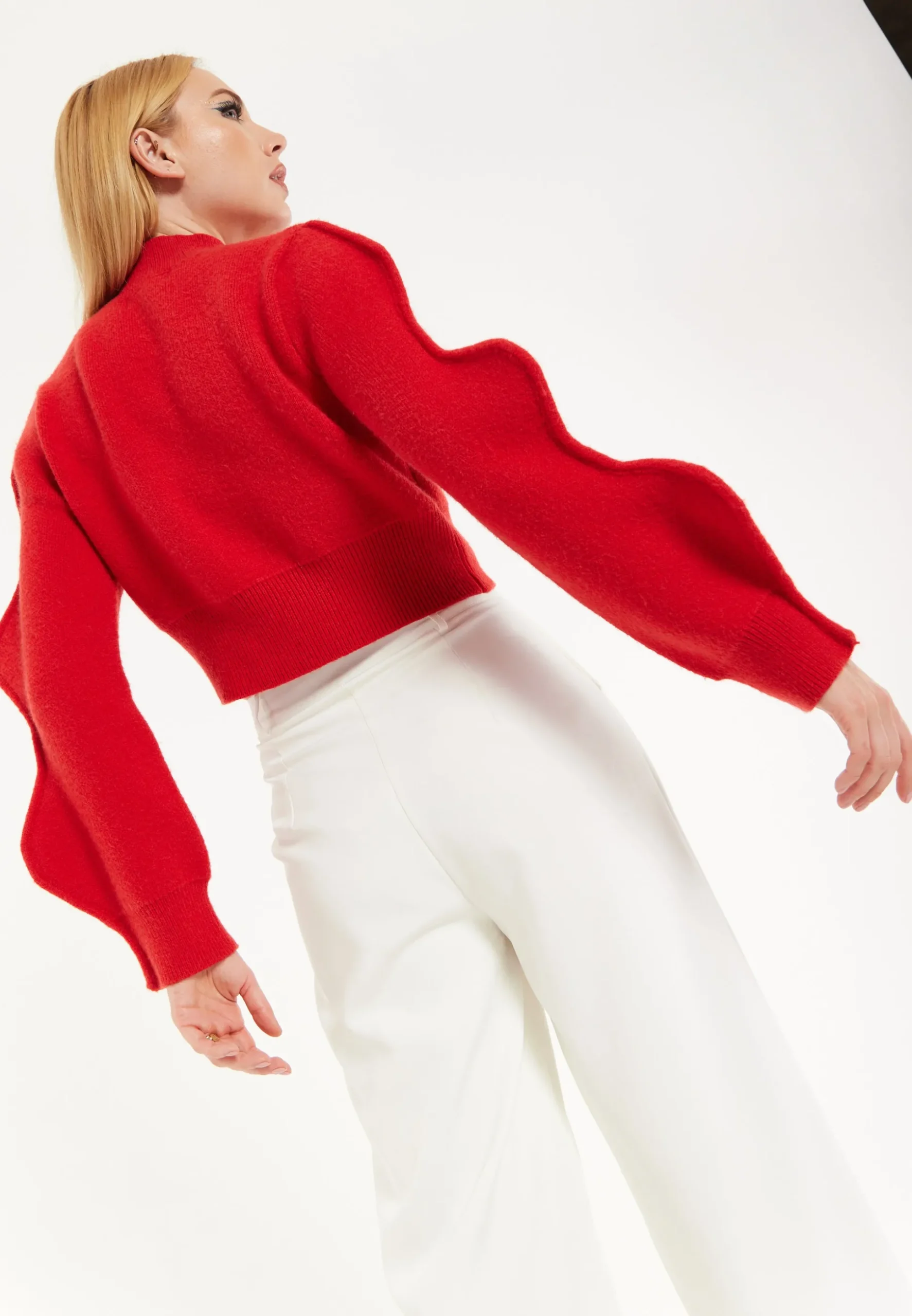 Lip Embroidery Wave Sleeve Jumper In Red